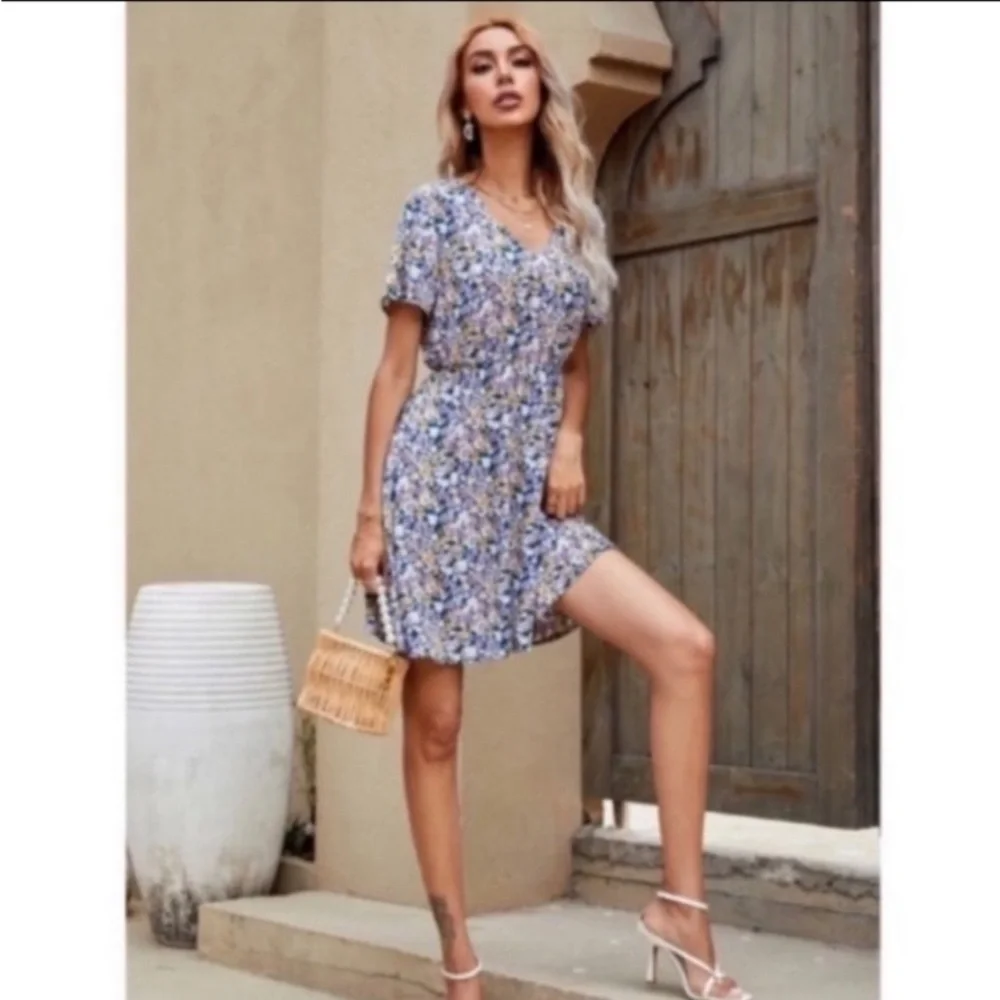 V NECK FLOWER PRINT A LINE DRESS - Picture 2 of 9